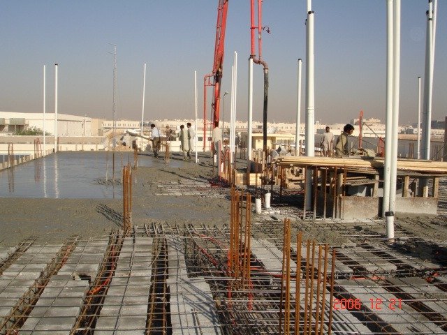 صب الخرسانة